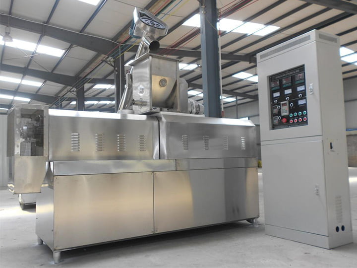 complete puffed food machine in factory