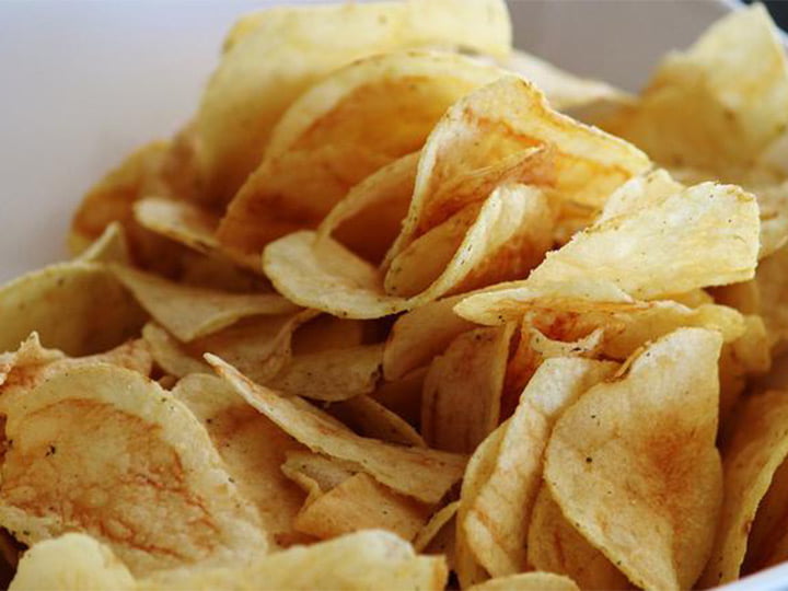 deep fried potato chips